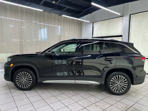 Used 2025 Volkswagen Tiguan S w/ 18" Wheel Package AWD/4WD image 11