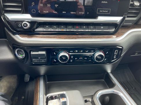 Used 2025 GMC Sierra 1500 Elevation AWD/4WD image 23