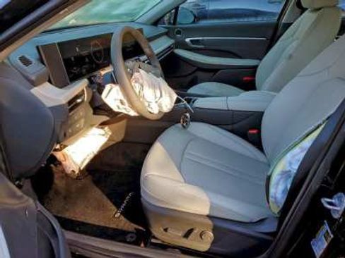 Used 2025 Hyundai Sonata Limited FWD image 5