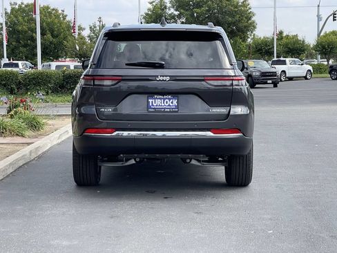 New 2026 Jeep Grand Cherokee Laredo AWD/4WD image 5