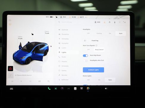 Used 2022 Tesla Model Y Long Range image 53