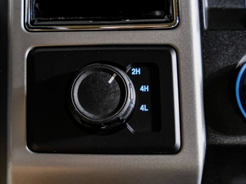Used 2021 Ford F450 Lariat w/ Lariat Value Package AWD/4WD image 24