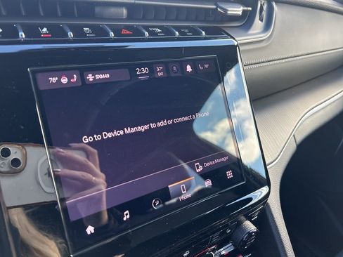 New 2025 Jeep Grand Cherokee Laredo X w/ Luxury Tech Group I AWD/4WD image 32