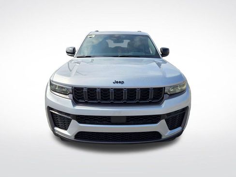 New 2026 Jeep Grand Cherokee 4WD image 8