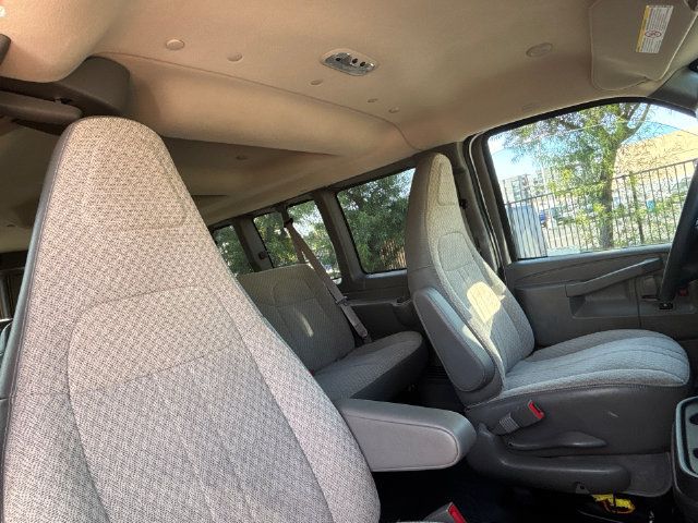 Used 2023 Chevrolet Express 3500 LS RWD image 17