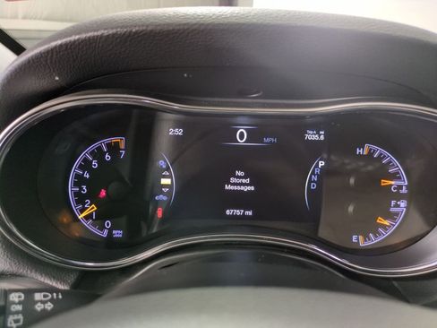 Used 2021 Jeep Grand Cherokee Laredo X image 18