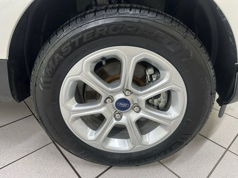 Used 2020 Ford EcoSport SE image 13