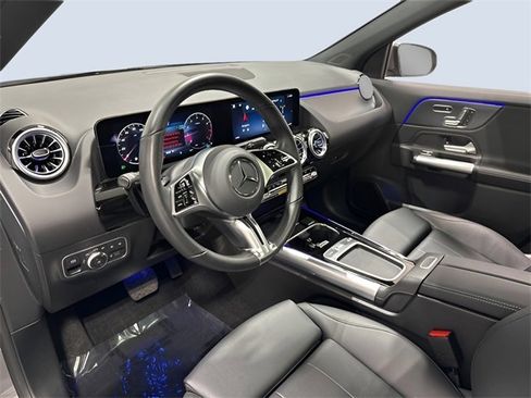 Used 2025 Mercedes-Benz GLA 250 4MATIC image 14