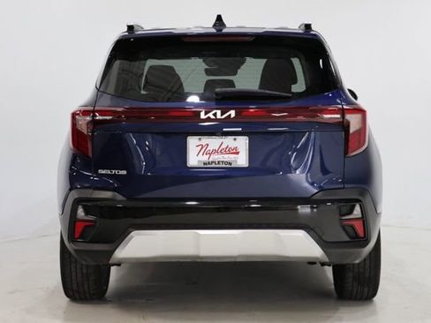 Used 2025 Kia Seltos EX w/ EX Sunroof Package FWD image 7