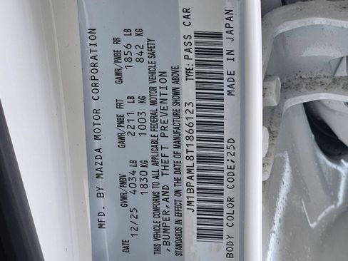 New 2026 MAZDA MAZDA3 2.5 S Hatchback w/ Premium Pkg FWD image 18