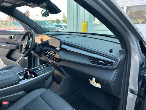 New 2026 Buick Enclave Sport Touring w/ LPO, Floor Liner Package image 31