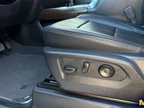 Used 2025 Chevrolet Silverado 1500 High Country w/ Technology Package image 13