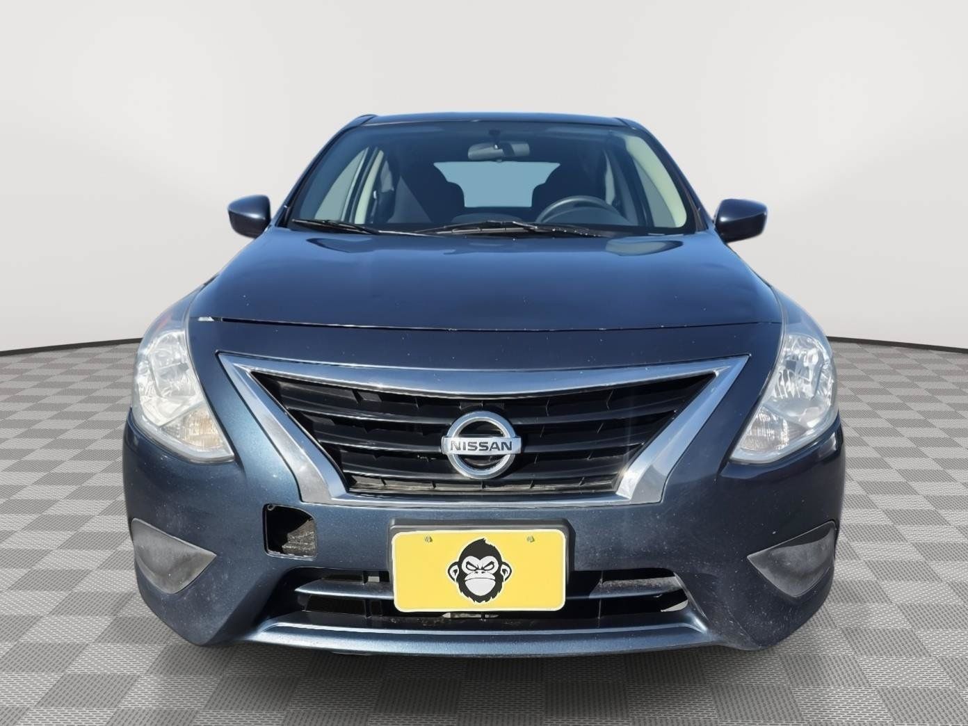 Used 2017 Nissan Versa S FWD image 2