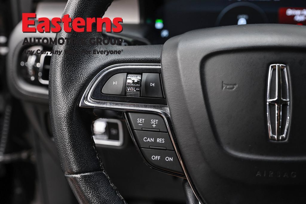 Used 2022 Lincoln Nautilus FWD image 14