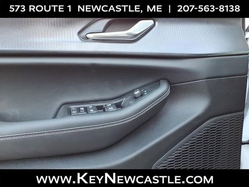 New 2025 Jeep Grand Cherokee Altitude image 7