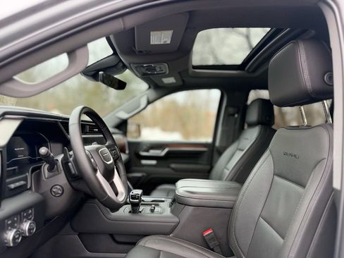 Used 2024 GMC Sierra 1500 Denali w/ Denali Reserve Package image 13
