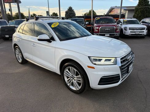 Used 2019 Audi Q5 2.0T Premium Plus w/ Premium Plus Package AWD/4WD image 3