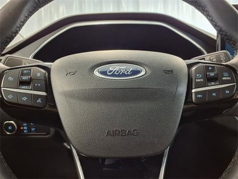 Certified 2023 Ford Escape Platinum image 18