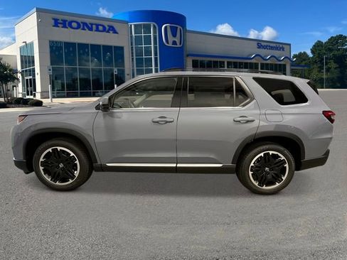 New 2026 Honda Pilot Touring image 2