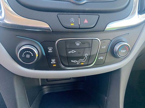 Certified 2023 Chevrolet Equinox LS w/ Sport Edition image 17