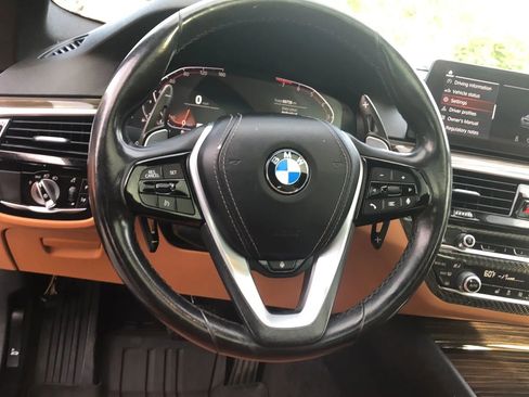 Used 2020 BMW 540i xDrive w/ Premium Package image 20