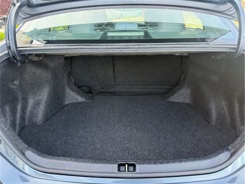 Used 2016 Toyota Corolla LE FWD image 41