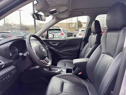 Used 2020 Subaru Forester Touring image 9