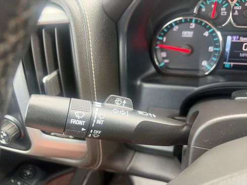 Used 2018 GMC Sierra 1500 SLT AWD/4WD image 32