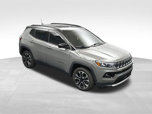 Used 2023 Jeep Compass Limited AWD/4WD image 23