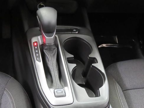 Used 2025 Chevrolet Trax LS FWD image 10