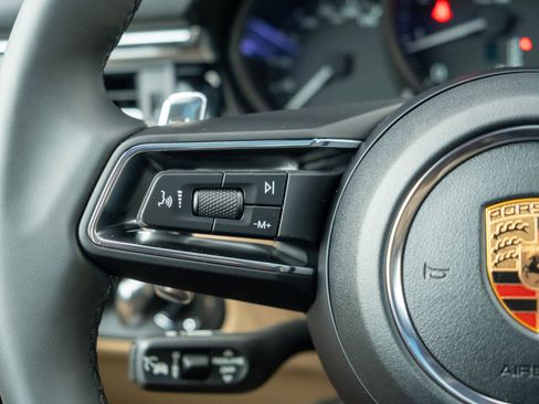 Used 2026 Porsche Macan image 24