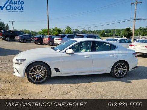 Used 2025 Genesis G70 2.5T AWD/4WD image 2