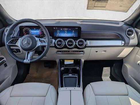 New 2026 Mercedes-Benz GLB 250 4MATIC image 16