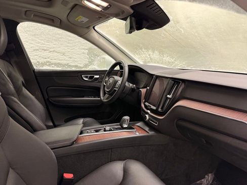 Used 2023 Volvo XC60 B5 Plus w/ Protection Package Premier image 28