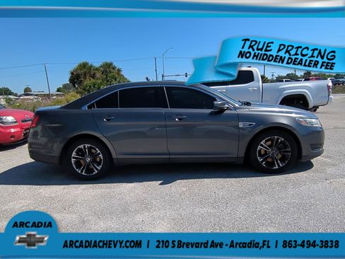 Used 2015 Ford Taurus SEL FWD image 3