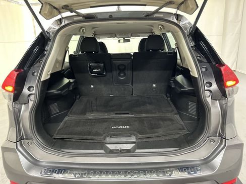 Used 2018 Nissan Rogue S AWD/4WD image 21