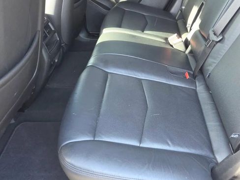 Used 2019 Cadillac XT5 Luxury FWD image 10