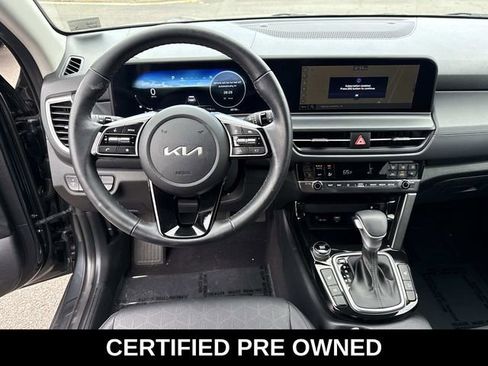 Used 2024 Kia Seltos EX FWD image 17