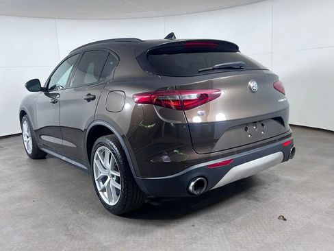 Used 2019 Alfa Romeo Stelvio Ti Sport w/ Quick Order Package 22S Sport AWD/4WD image 3