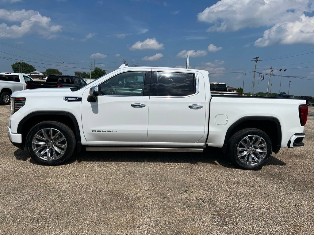 Used 2023 GMC Sierra 1500 Denali w/ Denali Reserve Package AWD/4WD image 2
