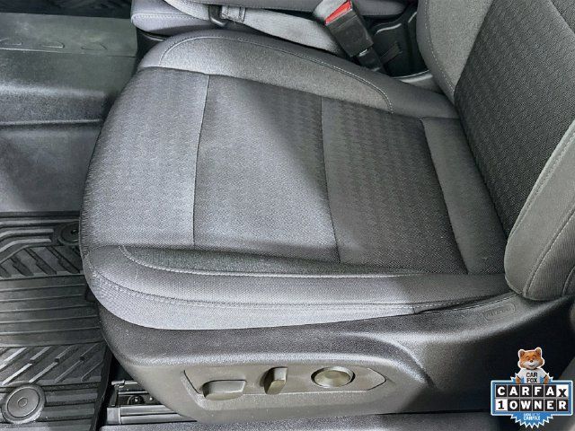 Used 2022 Chevrolet Silverado 1500 LT AWD/4WD image 20