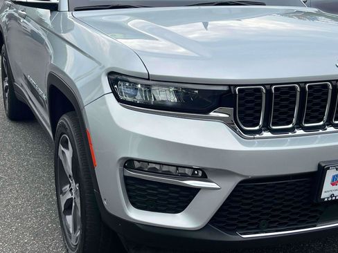 Used 2023 Jeep Grand Cherokee 4WD 4xe w/ Luxury Tech Group II image 8
