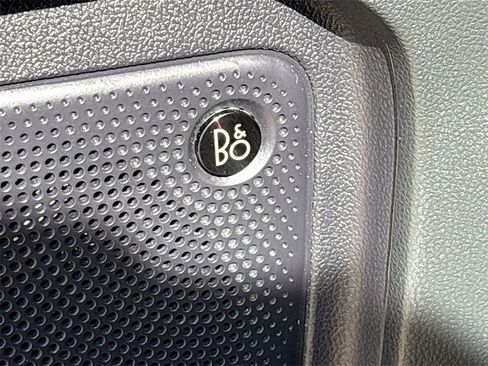 Used 2024 Ford Escape ST-Line Elite w/ Premium Technology Package image 19