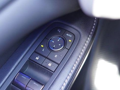 Used 2025 Lexus RX 350 w/ Convenience Package AWD/4WD image 18