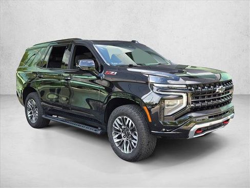 Used 2025 Chevrolet Tahoe Z71 w/ Comfort Package AWD/4WD image 3