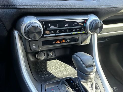 Used 2023 Toyota RAV4 LE image 11