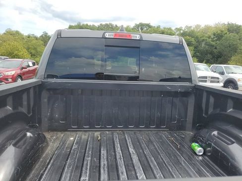 Used 2022 RAM 1500 Big Horn AWD/4WD image 9