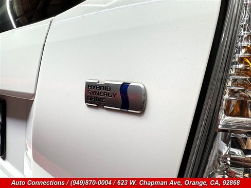 Used 2014 Toyota Prius V Three FWD image 26