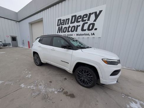 Used 2023 Jeep Compass High Altitude w/ Driver Assist Group I image 23