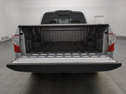 Used 2018 Nissan Titan SV RWD image 29